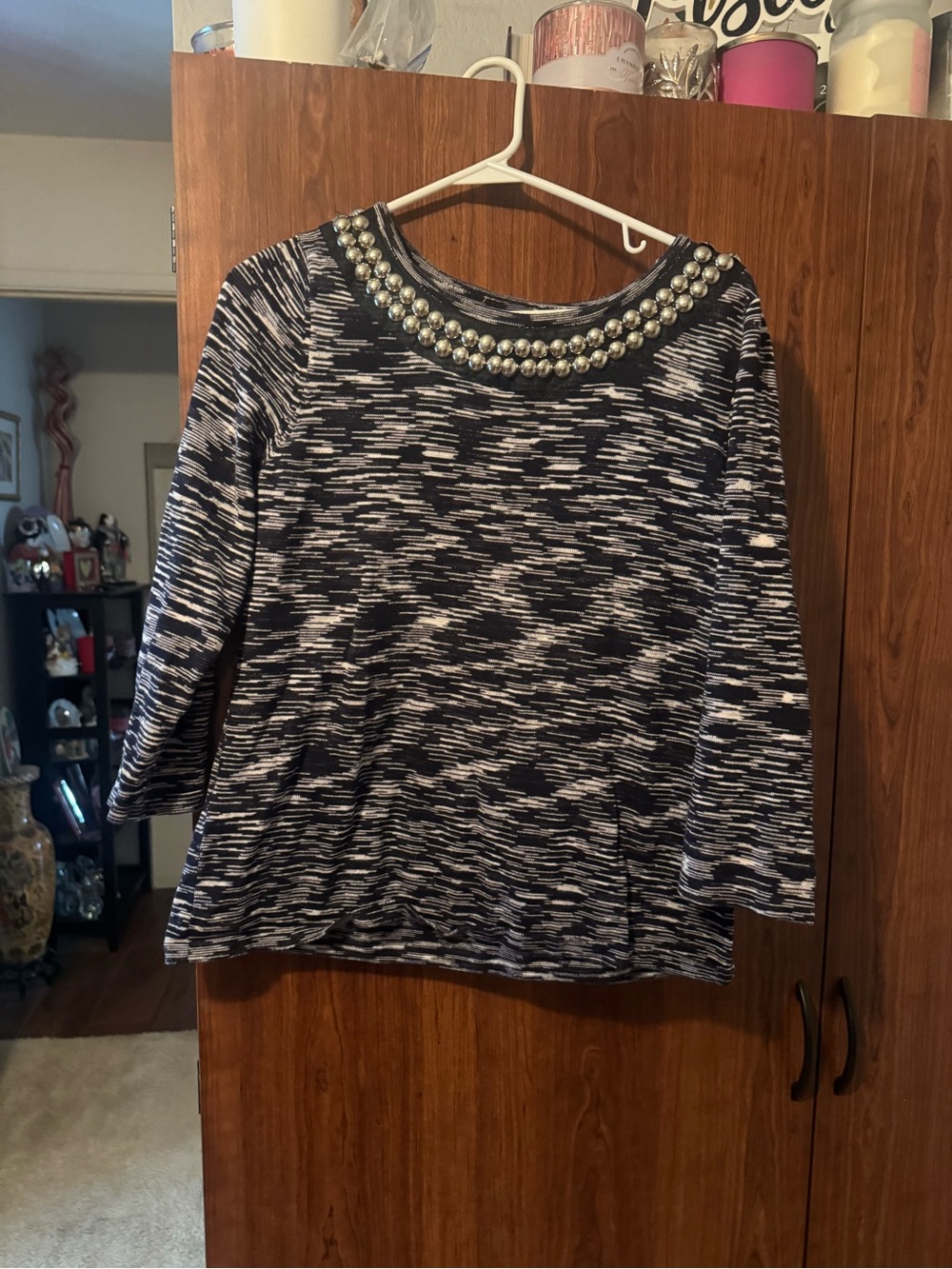 Embellished Pearl Collar Knit Top - Black & White